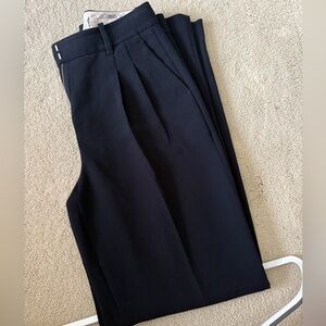 Aritzia Effortless Black Pants